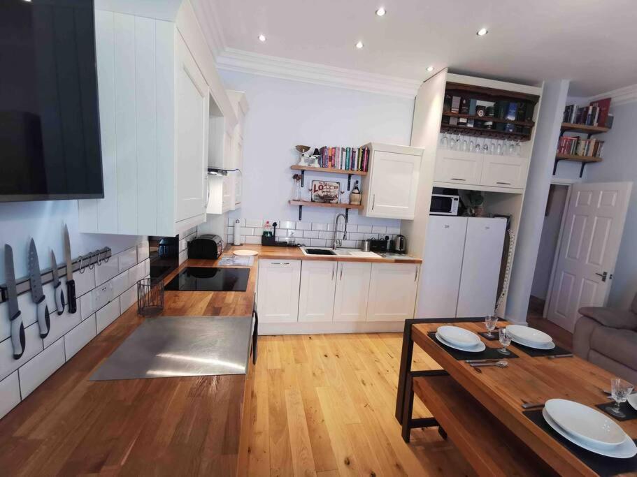 Number 7 Torquay Stunning Sea Views Apartment Екстериор снимка