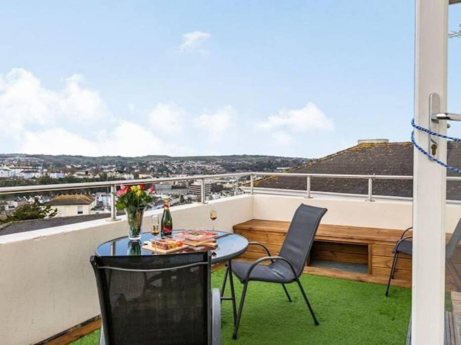 Number 7 Torquay Stunning Sea Views Apartment Екстериор снимка